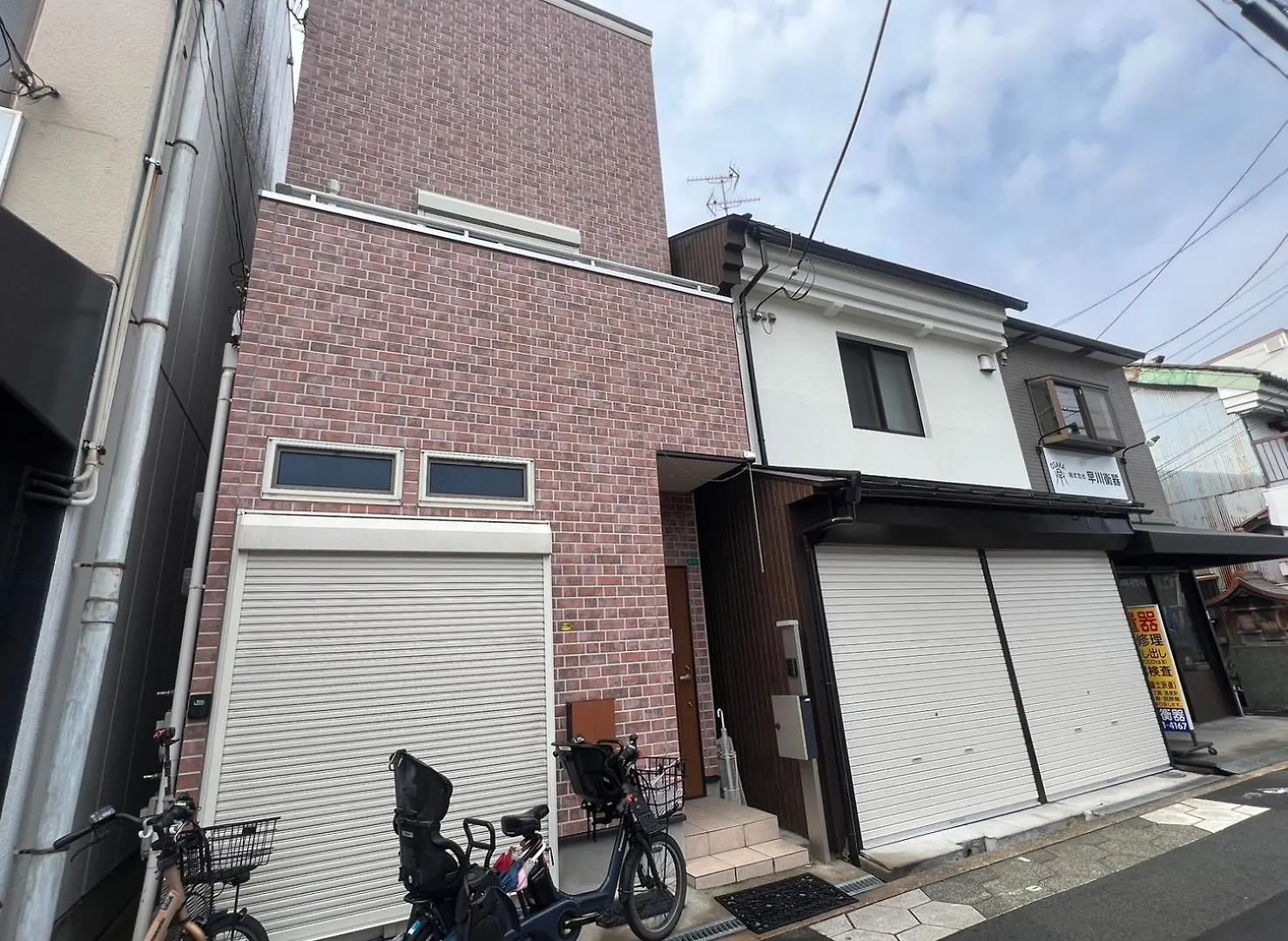 鶴橋ロフト付戸建て Lägenhet Osaka